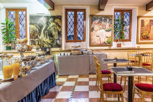 Hotel La Fenice et Des Artistes image 18