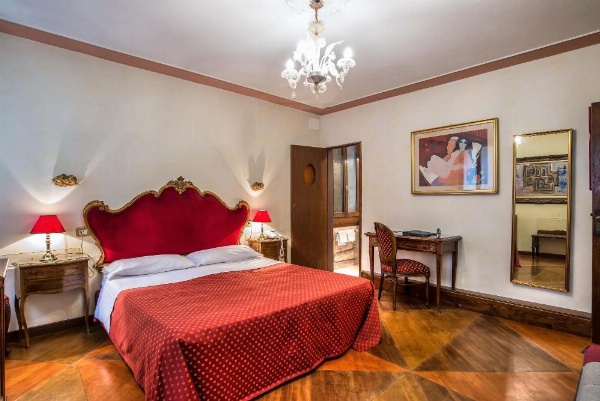 Hotel La Fenice et Des Artistes image 27